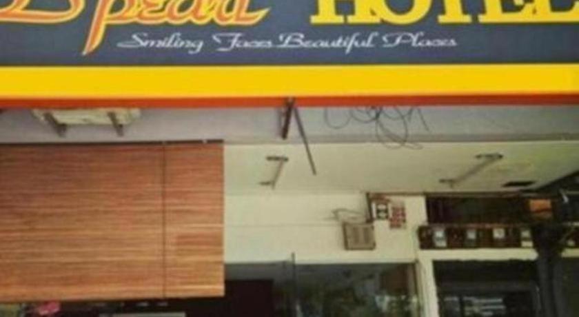 F Hotel Sungai Dua Bukit Exterior photo
