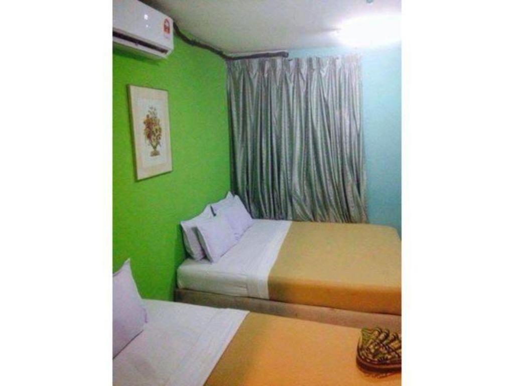 F Hotel Sungai Dua Bukit Exterior photo